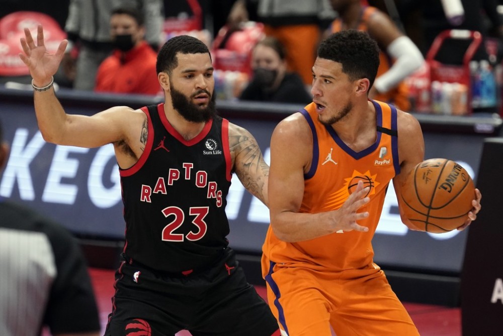 还折射出他 还折射出他